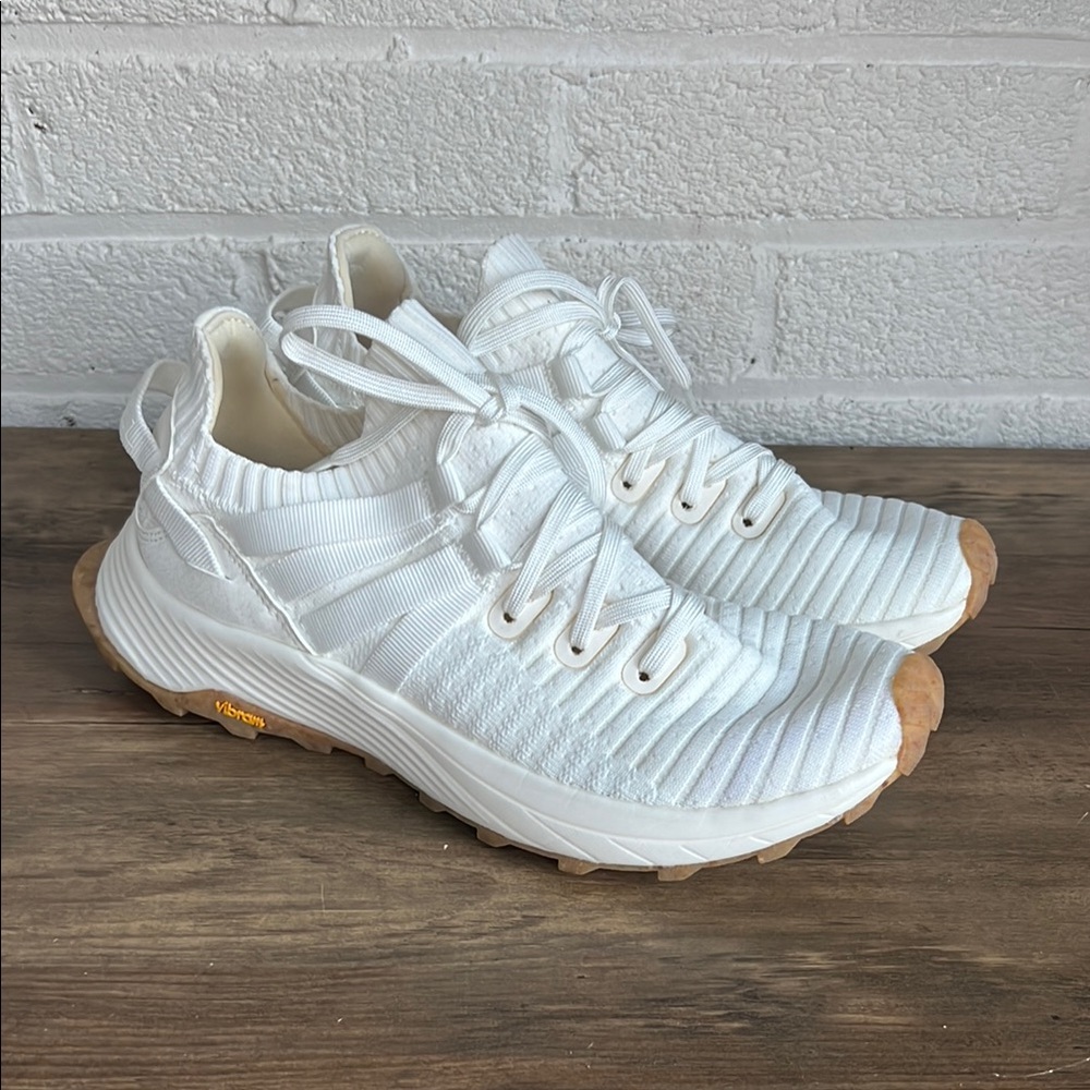Merrell Embark Lace Vibram